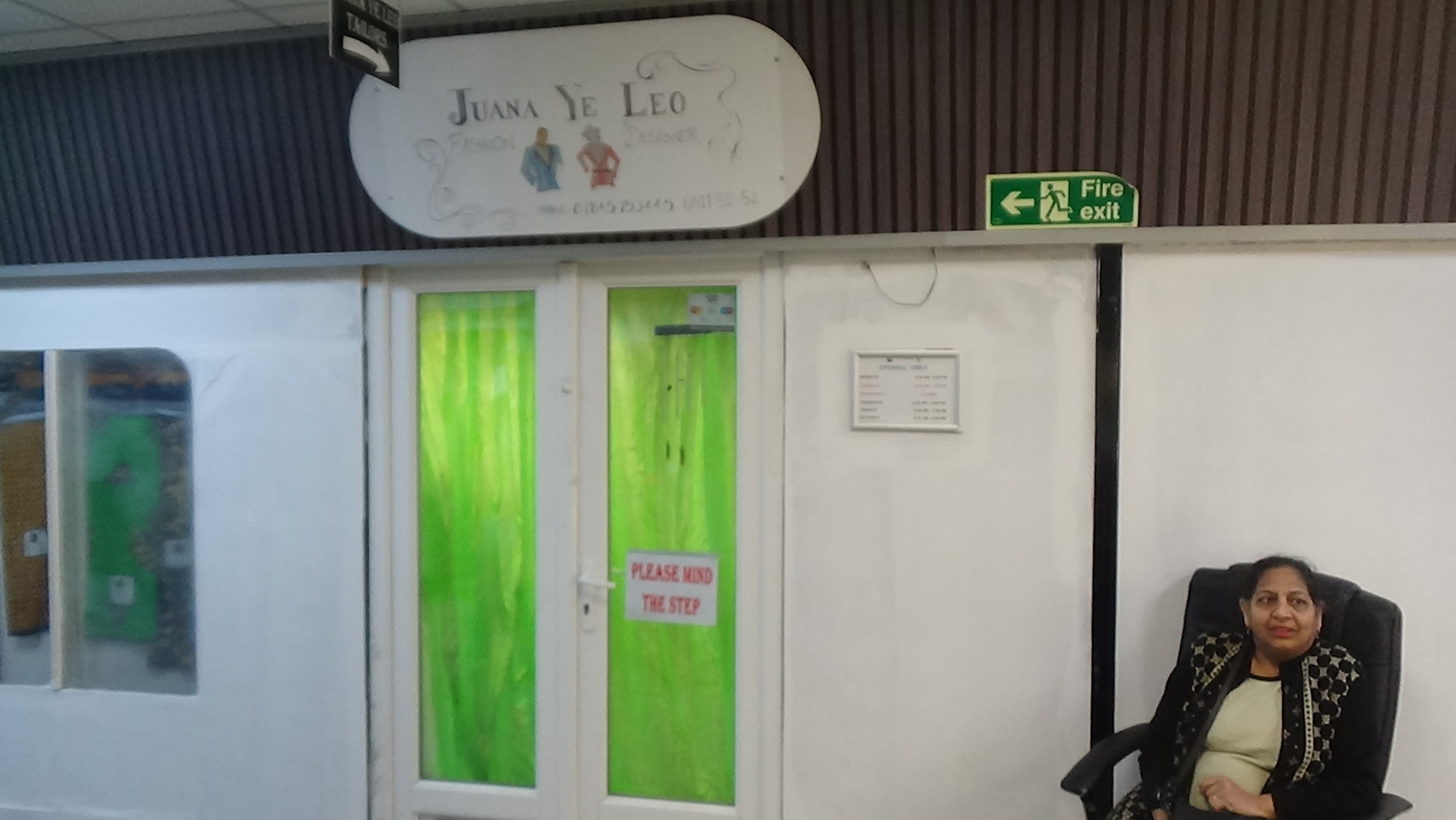 Juana Ye Leo Fashion Store